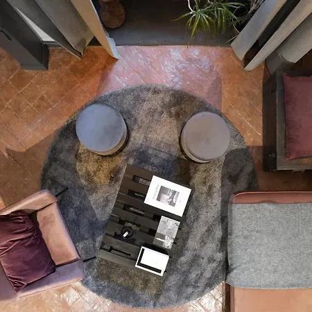 Instaura Apartment