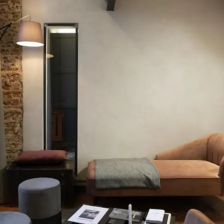 Instaura Apartment *