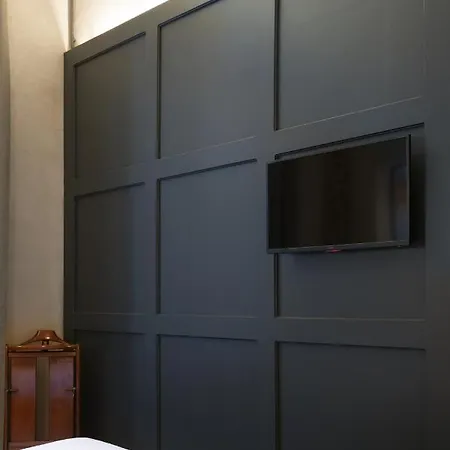 Instaura Apartment *