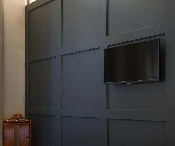 Instaura Apartment *